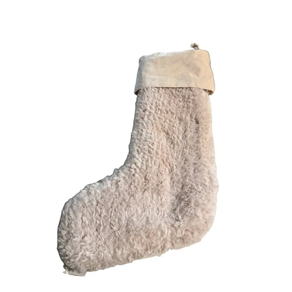 POTTERY BARN FAUX FUR STOCKING MED IVORY Super Soft! 2018
